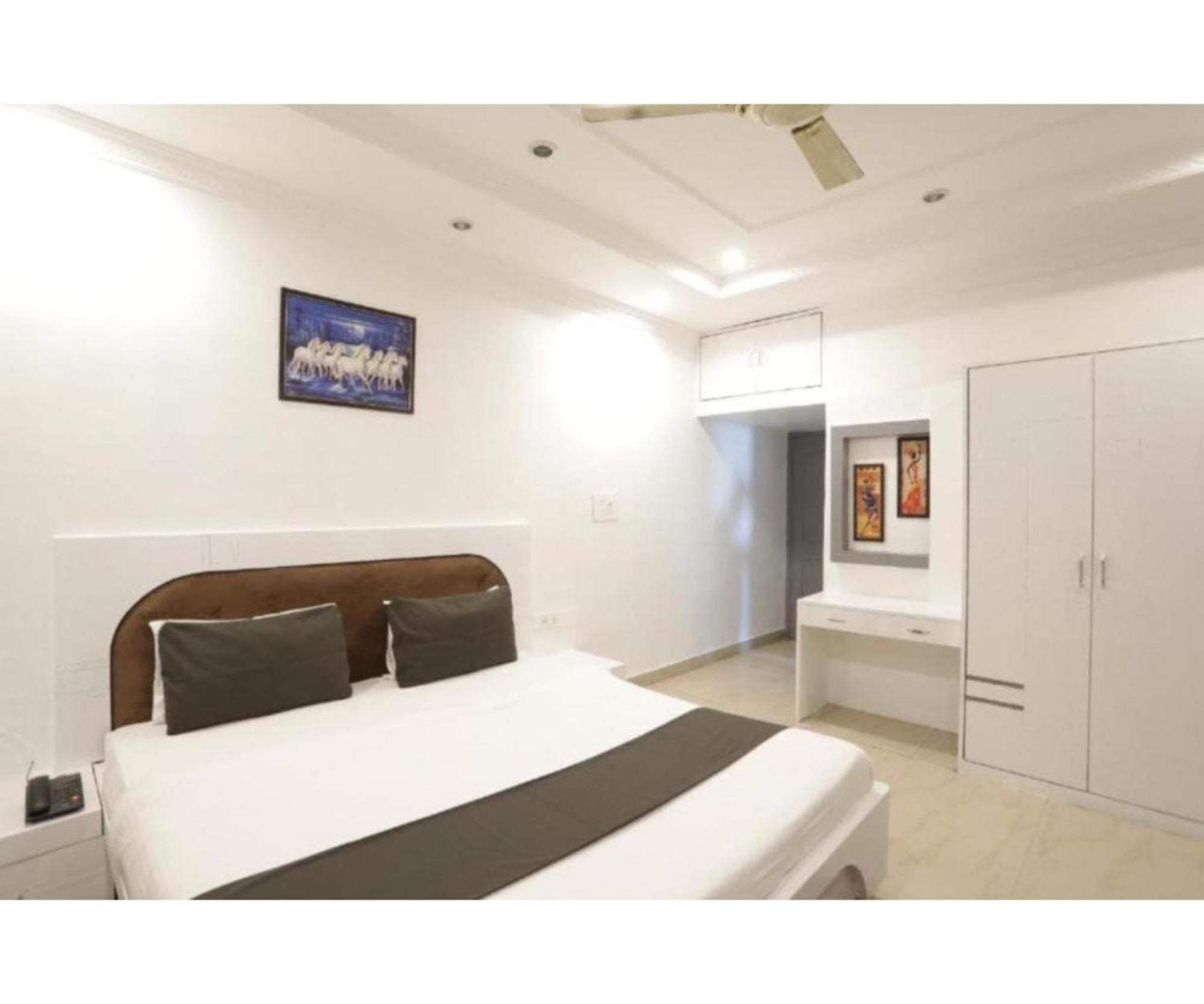 Day S Inn Luxury Stay Near Care Hospital In Budget Friendly Price Best Seller Bhubaneswar Exterior photo