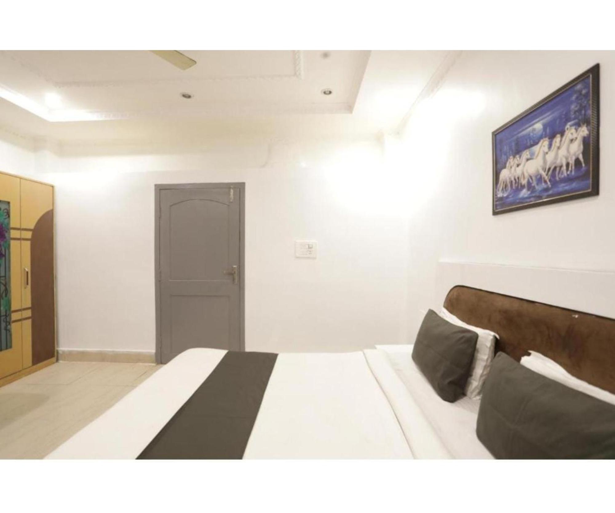 Day S Inn Luxury Stay Near Care Hospital In Budget Friendly Price Best Seller Bhubaneswar Exterior photo
